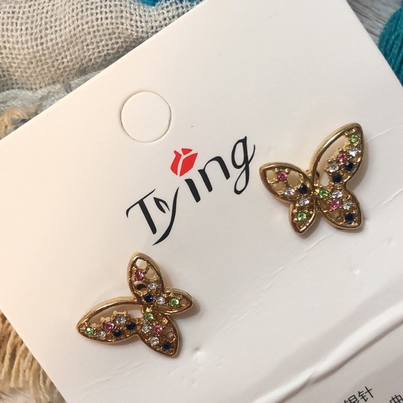 NWT Rhinestone Butterfly Stud Earrings - Picture 5 of 5